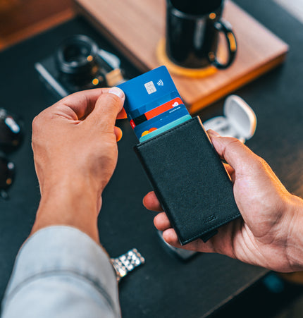 Billetera Tarjetero Premium de Cuero Genuino Color Negro